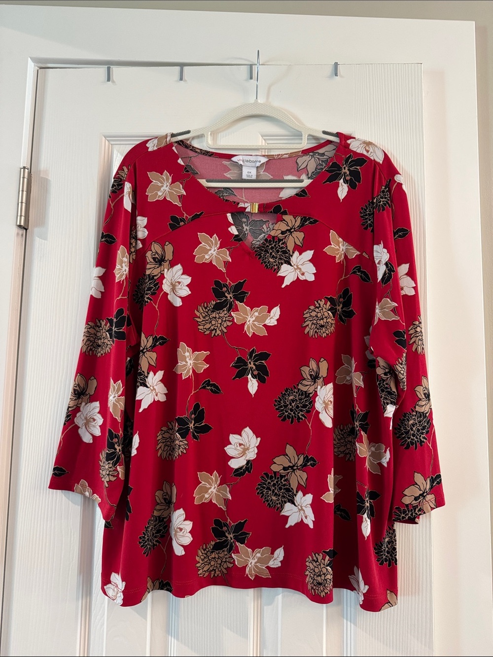 Liz Claiborne Red Floral V-Neck Tunic